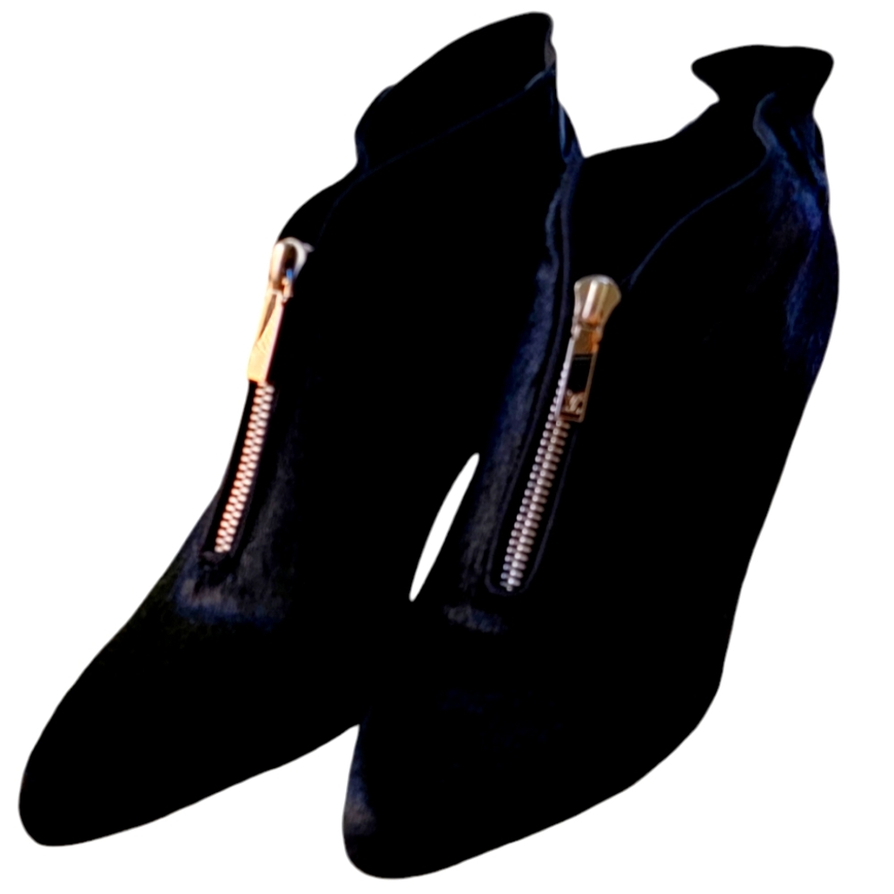LOUIS VUITTON Hariko Black Front Zip Booties SZ 39.5 - US size 9.5